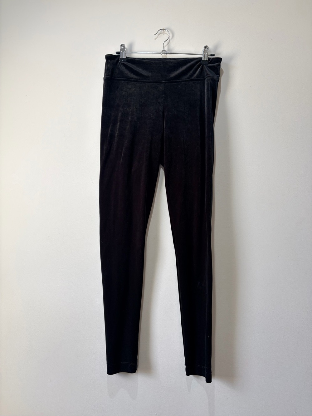 Aritzia Talula Black Velvet Leggings